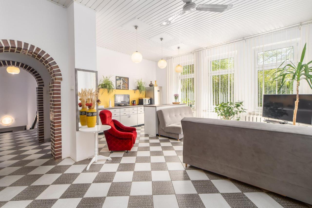 Pod Roza Wiatrow Apartment Kolobrzeg Exterior photo